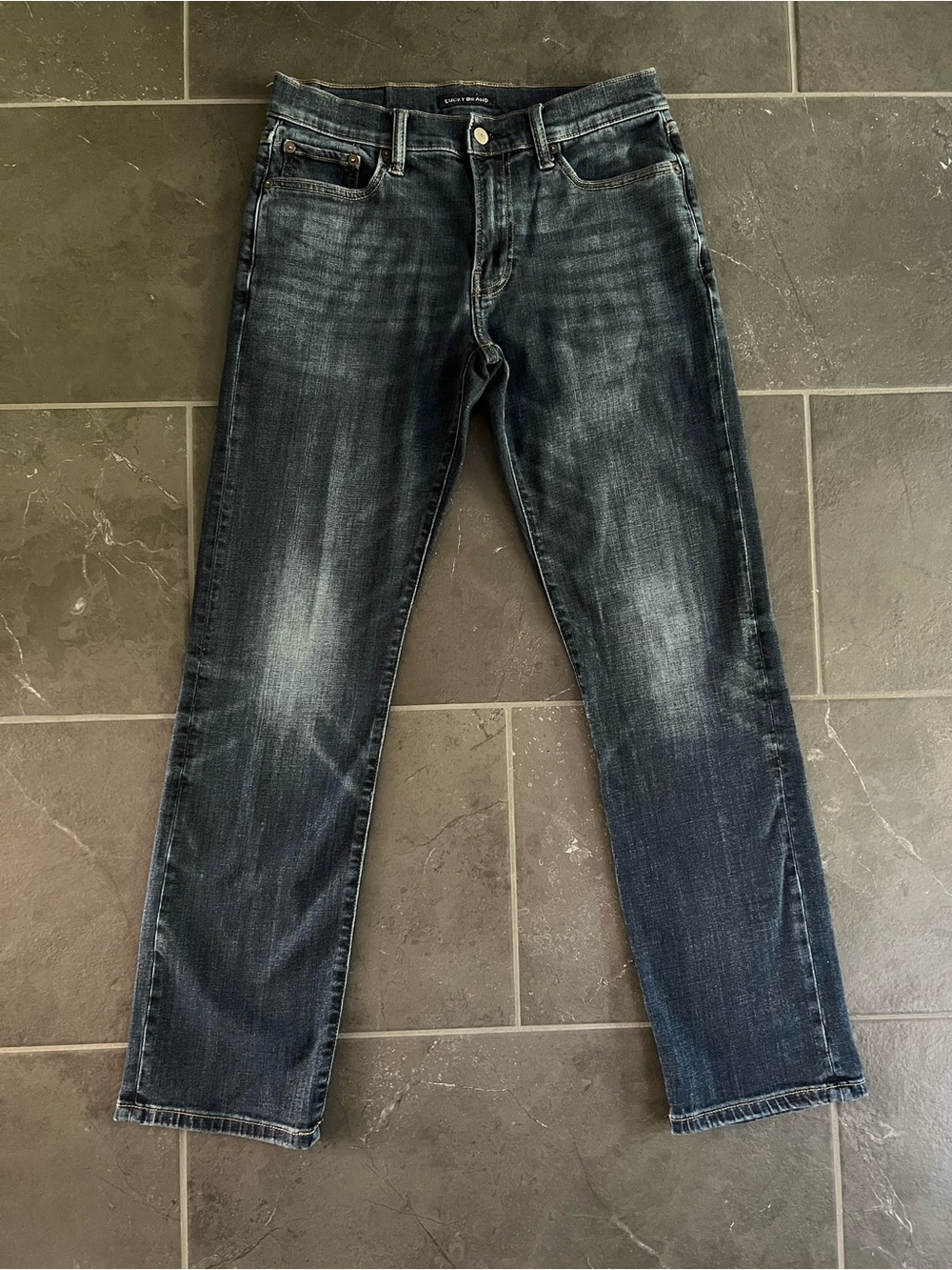 Lucky Brand Men's Straight Jeans in Dark Blue Wash Cotton/Tencel Blend 30x32